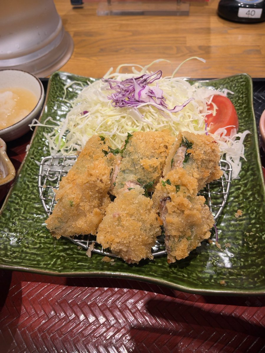 カ オ ナ シ 🍆 tweet media