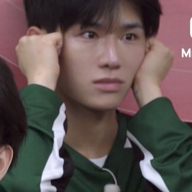 へるた tweet media