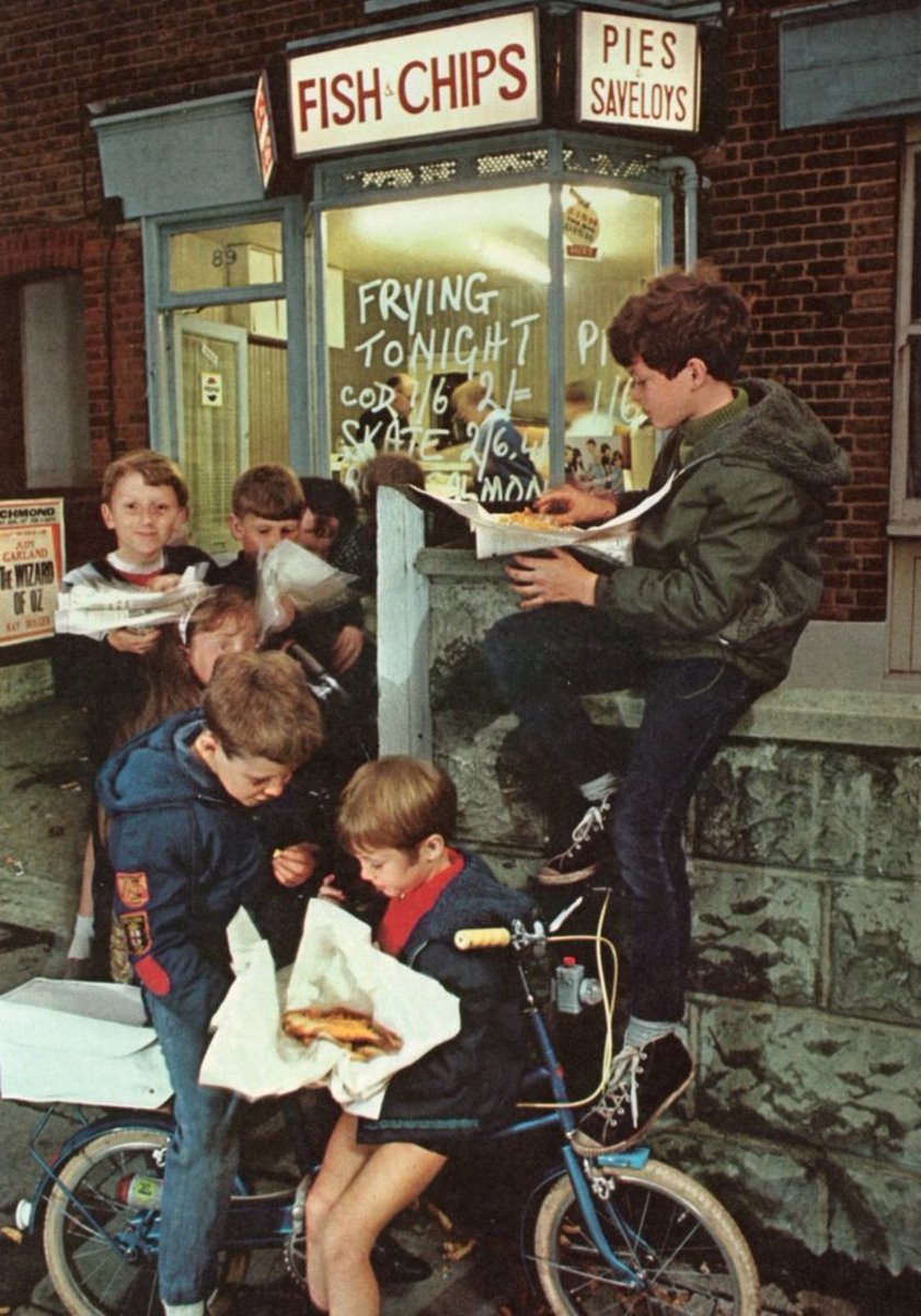 TwoPiesOneMash tweet media