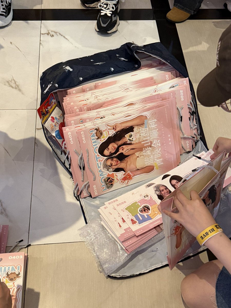 LMSY_TwinStars_CN tweet media