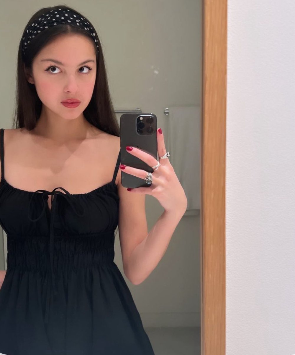 katie ⋆｡°✩ tweet media