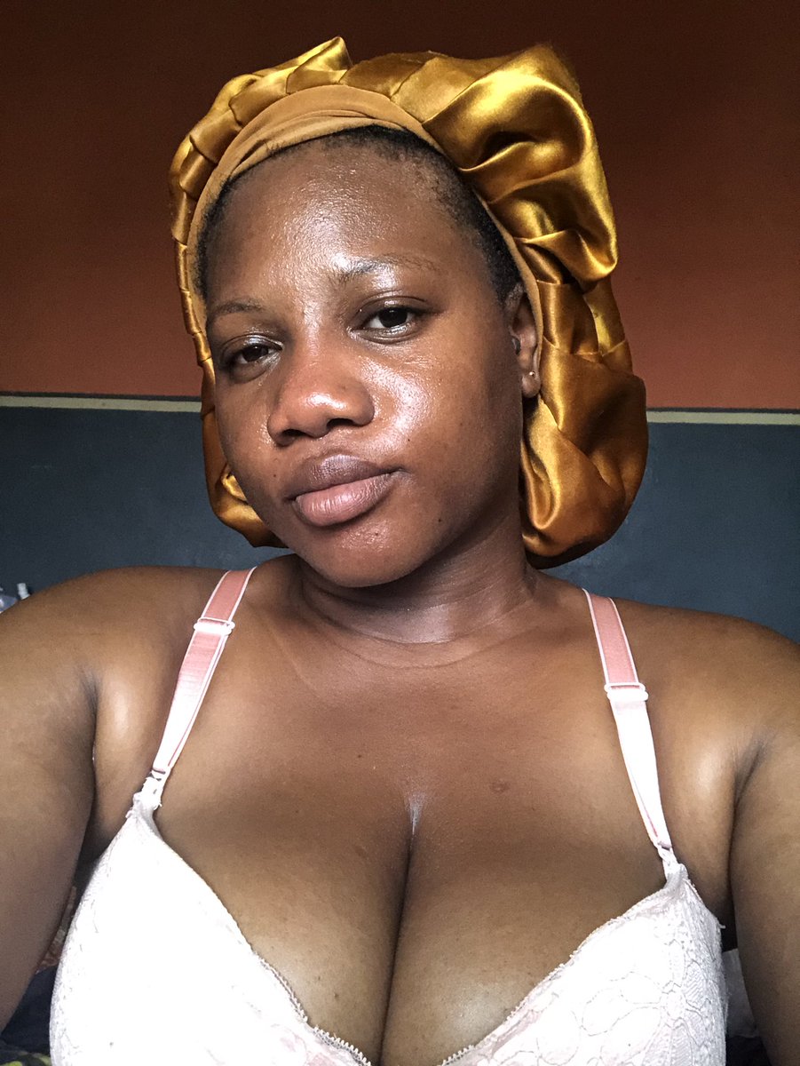 Omoboogatii✨😒 tweet media