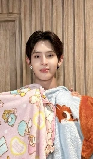 ᥫᩣNJ & W tweet media