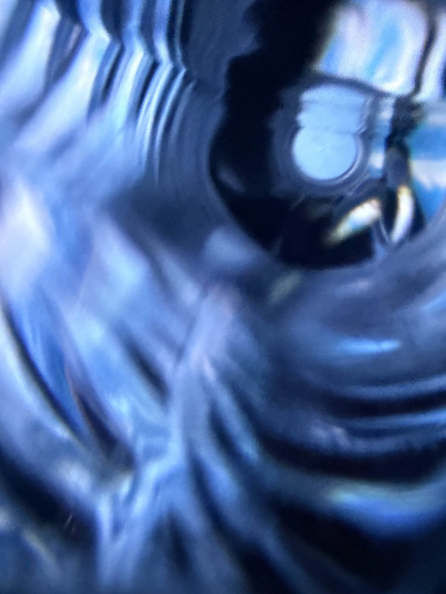 firecandle07's tweet photo. i took random pictures of my water bottle using my phone https://t.co/R0US5N0yH7