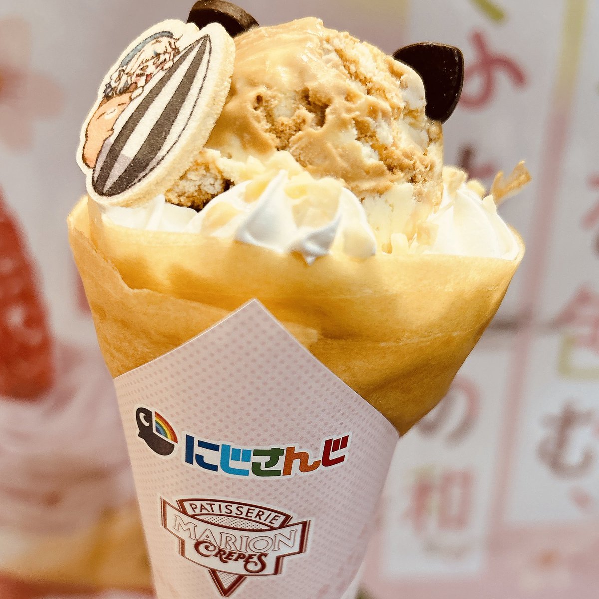 どれも美味しそうだけど、甘いクレープ食べたい欲にて、ちまちゃん

生クリームと戦いつつ苺の切り方が大きくて助かった🙌
美味しかったよーーーー

 #にじマリオンクレープ