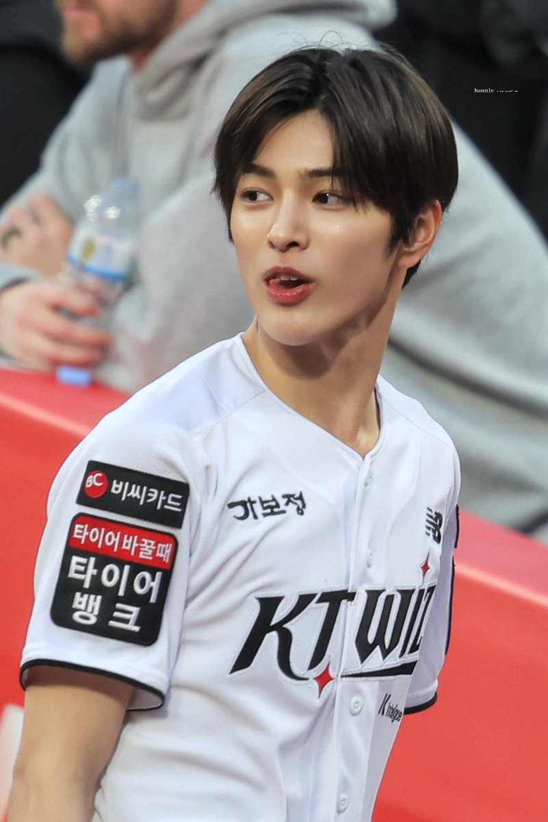 cortis ☼ tweet media