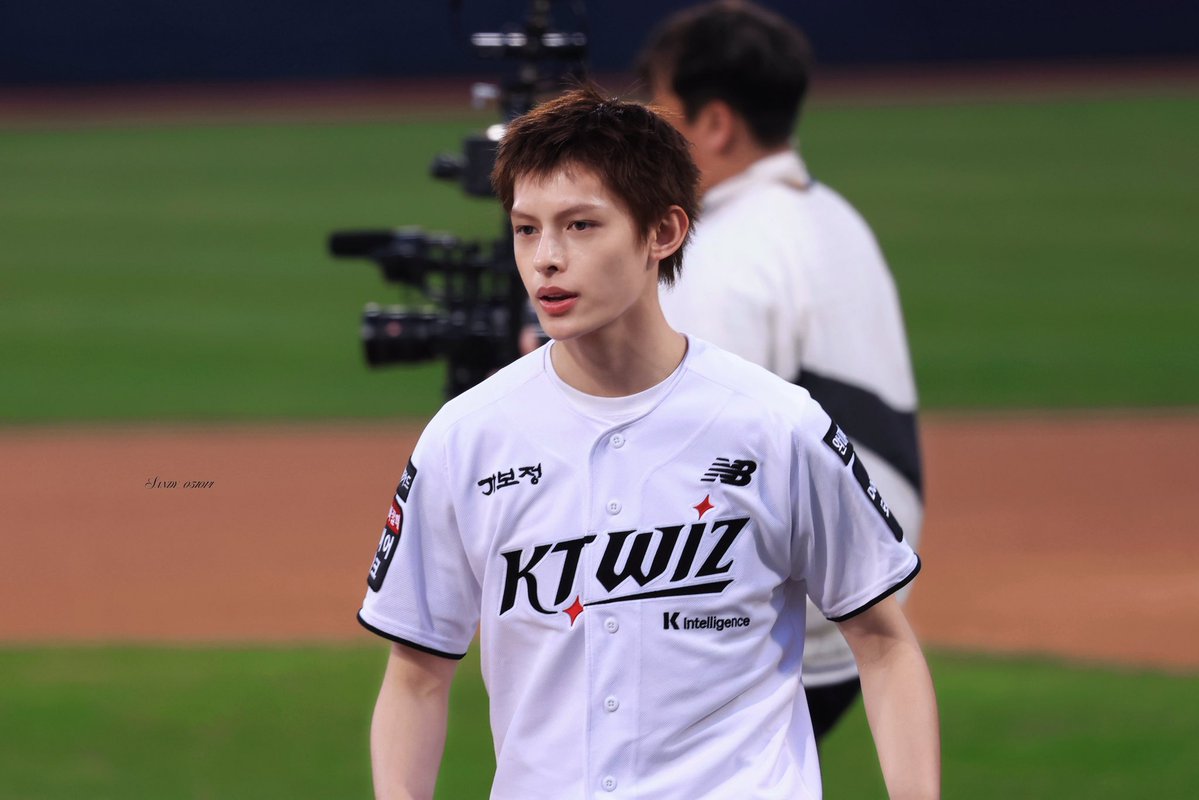 cortis ☼ tweet media