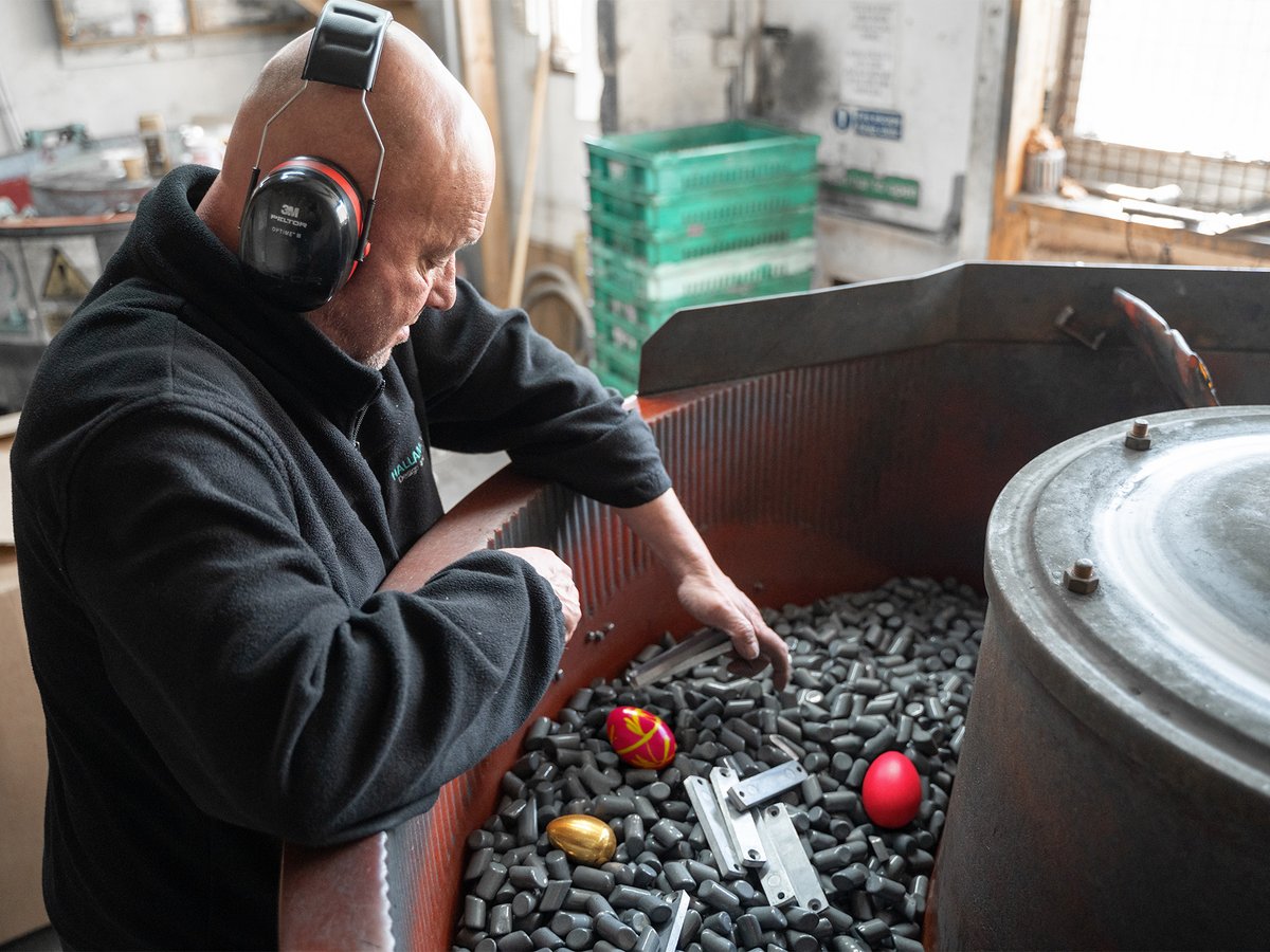 HallamCastings's tweet image. Who said #deburring was just for metal components… 🐣

Even the #Easter eggs are getting the full treatment - smooth, clean finishes all round.

Whether it’s parts or chocolate, we like things properly finished.

Enjoy the Easter weekend (and a chocolate or two).

#UKmfg