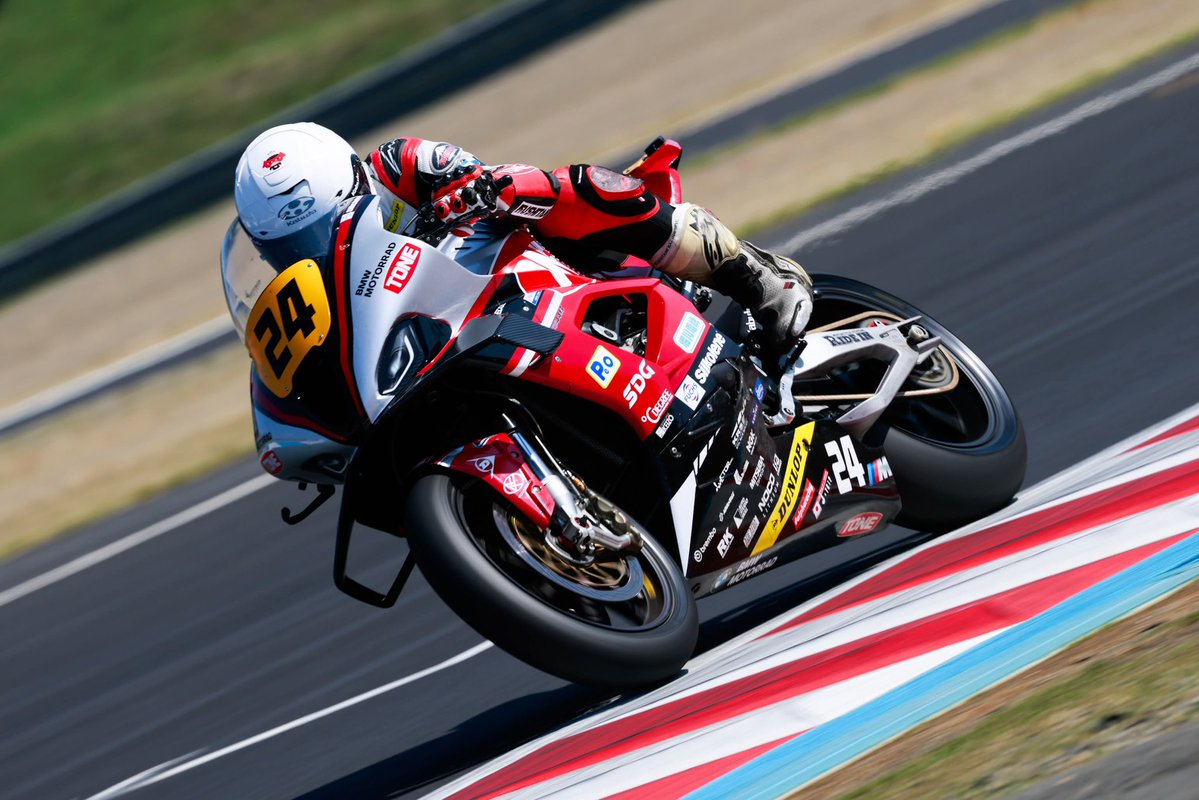 ainosuke__18's tweet image. 走行日！
なかなか思うようなタイムは出ませんでした！
明日の予選も頑張ります！
#tonetool
#工具
#madeinjapan
#bmwmotorrad
#シルコリン
#Kabuto
#peo
#大塚製薬
#DERIGNO
#ボディメンテ 
#mattera81
#阿波とくしま観光大使
#吉田愛乃助