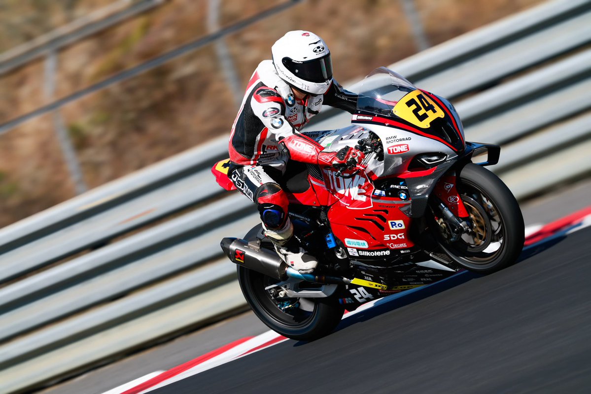 ainosuke__18's tweet image. 走行日！
なかなか思うようなタイムは出ませんでした！
明日の予選も頑張ります！
#tonetool
#工具
#madeinjapan
#bmwmotorrad
#シルコリン
#Kabuto
#peo
#大塚製薬
#DERIGNO
#ボディメンテ 
#mattera81
#阿波とくしま観光大使
#吉田愛乃助