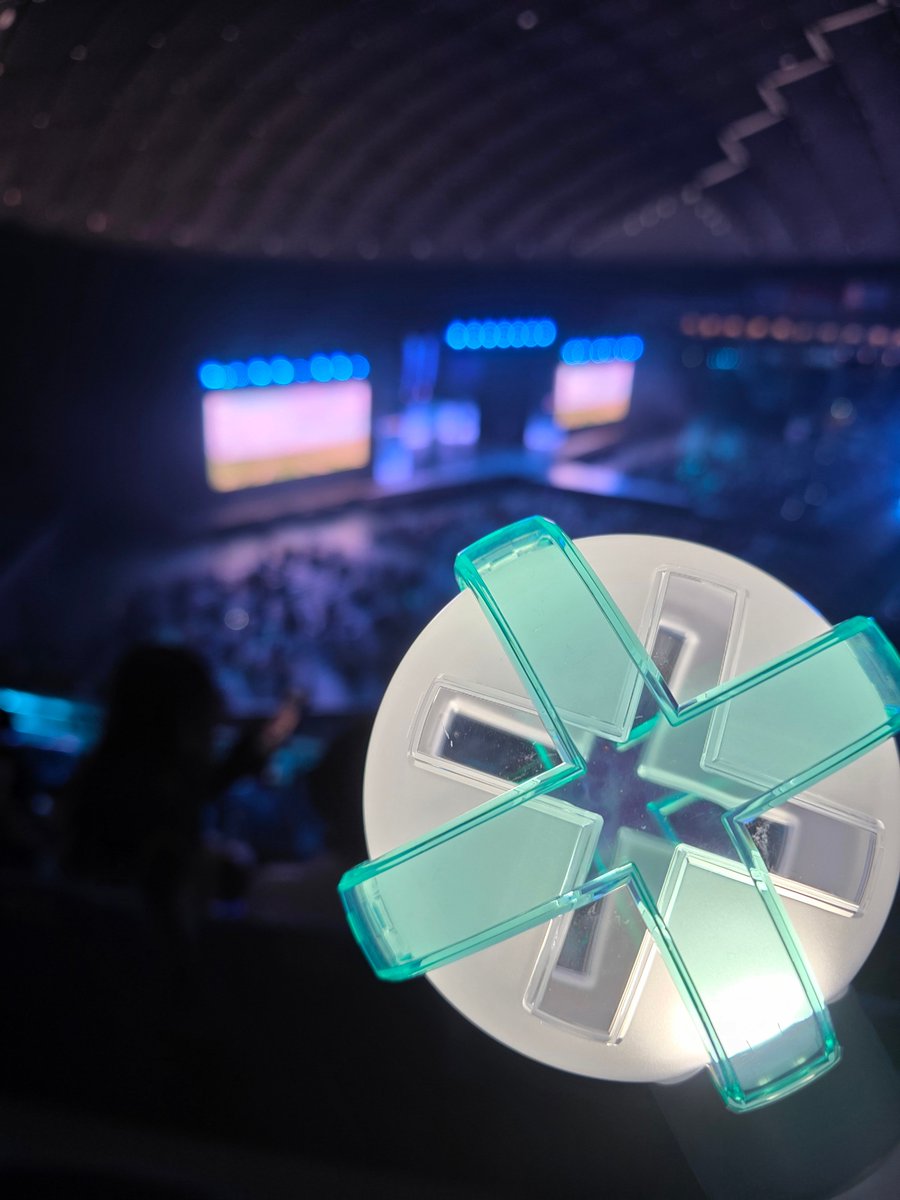 ﾆｮﾝ𖤐˒˒ tweet media