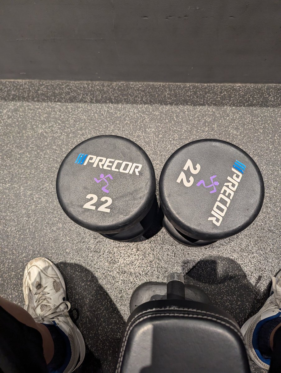 今日は練習から肩トレ！
肩もっとでかくしたい！もっと成長したい。
プロレスラーとしてもっと成長し高みを目指したい！
まだまだ頑張らないと🔥
＃pw_JTO #青森 #筋トレ #弘前 #ねぷた ＃プロレスラ 　#お祭り