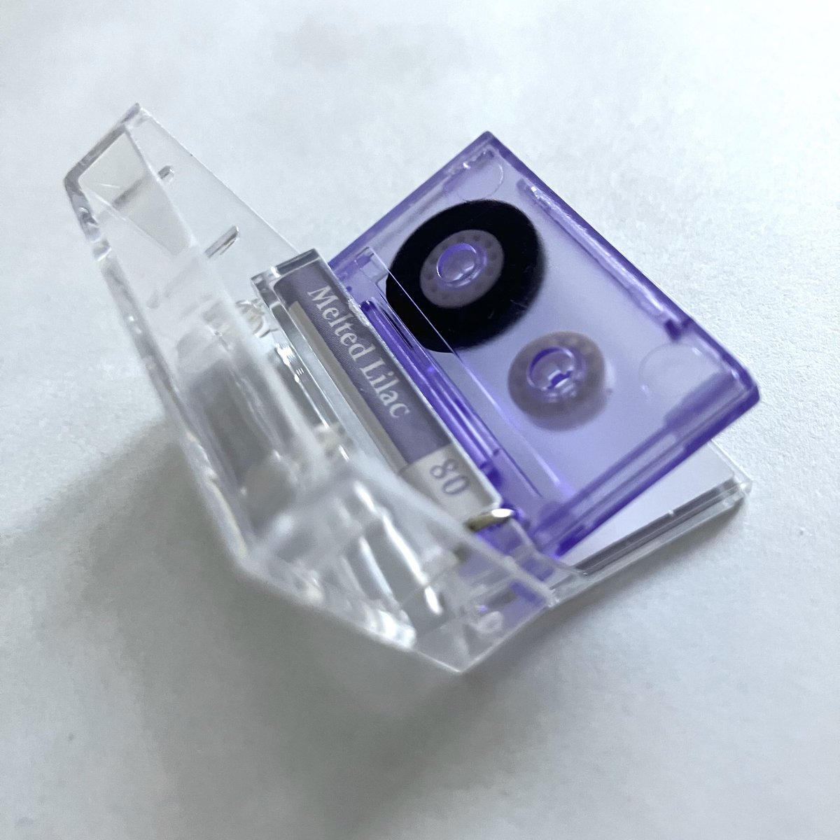 一ヶ月気前から気になっててガチャガチャ回したら自分の好きながでてきて良かった。ケースに入ってるテープいいね(=^▽^)σ