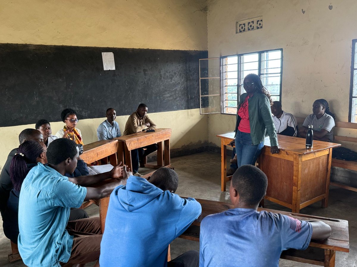 avsirwanda's tweet photo. Last week, AVSI Rwanda, @REMA_Rwanda &amp; @RedoRwanda1  visited clean cooking stove cooperatives in @RuhangoDistrict  to assess progress and engage members.

@FondazioneAVSI  

@MASE_IT 

#PeopleForDevelopment https://t.co/x5aXS3X5Pe