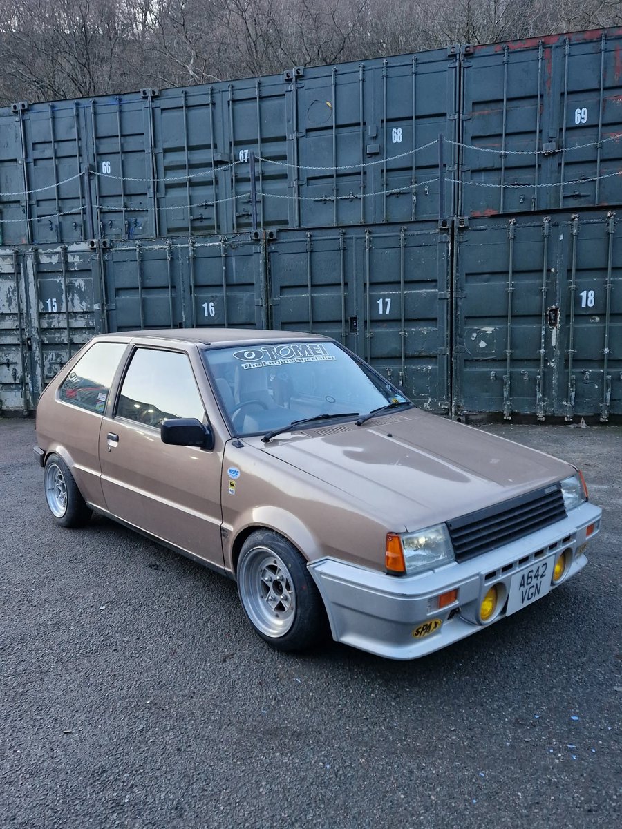 freakygonkdroid's tweet photo. @1nose_karinto Nissan March, 1984 https://t.co/hFLQjJZ0We