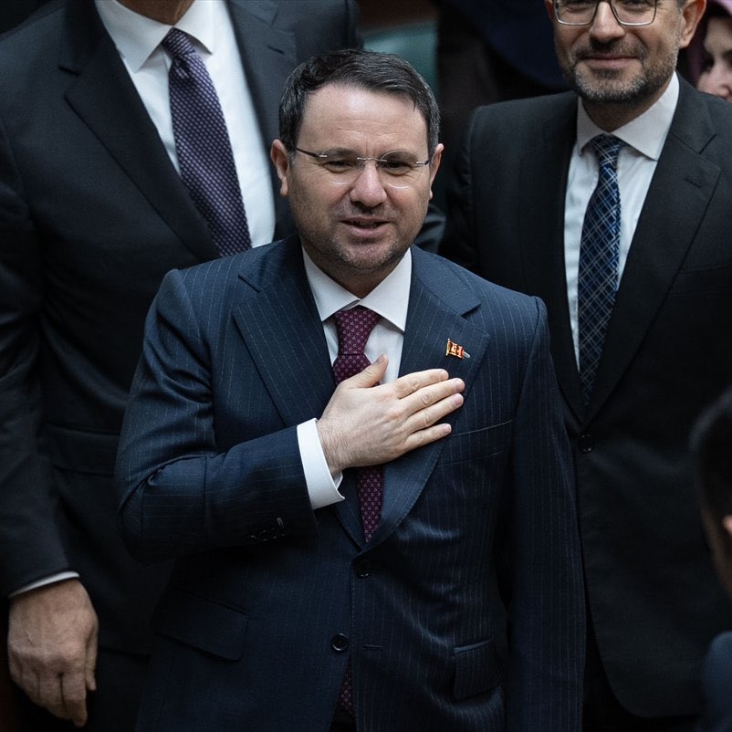 Pusholder tweet media