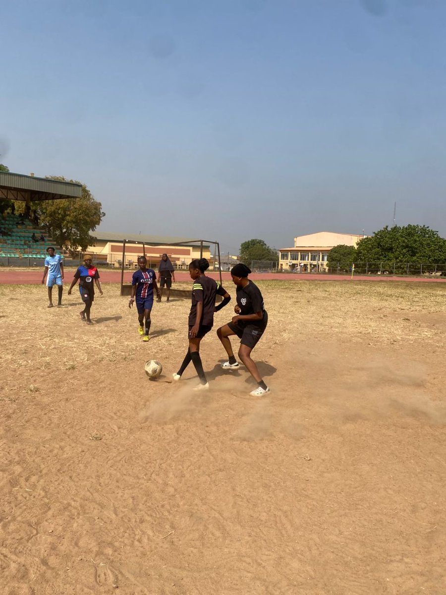 El - Marooph tweet media