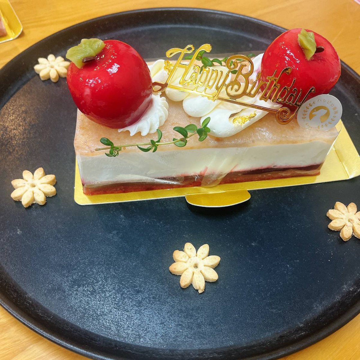 spesapo's tweet photo. 【新着記事】
“みんなで同じものを食べる”を実現するスイーツ

株式会社宮源 ハシビロ香房へのインタビューを公開！

✔ 嚥下が難しくても一緒に食べられる
✔ 経口・胃ろう・経鼻にも対応
✔ 家族で同じ時間を共有できる食の形

👇医ケア児と家族の「食」に関心のある方へ
https://t.co/fLCCHIkAuZ https://t.co/igVc6grngQ