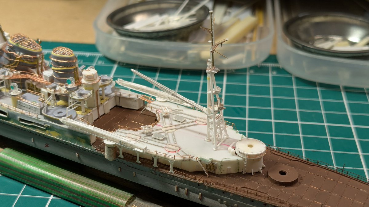 うーちゃん工廠【艦船模型むにも】（1/700高雄製作中） tweet media