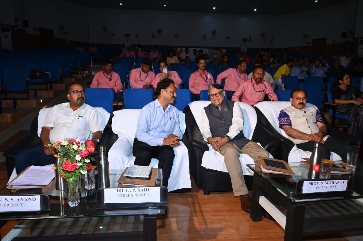 NALCO_India's tweet photo. #UtkalDivas2026 celebration at our M&R Complex, #Koraput, #Odisha was filled with true #OdishaCulture! From vibrant cultural performances to traditional music, dance, and glimpses of our rich heritage, the spirit of Utkal came alive. Employees, associates and families joined in with pride and joy.  @kishanreddybjp @satishdubeyy @MinesMinIndia @DPE_GoI @mygovindia  #CelebratingCulture #Nalco #TogetherWeCelebrate #OdishaPride