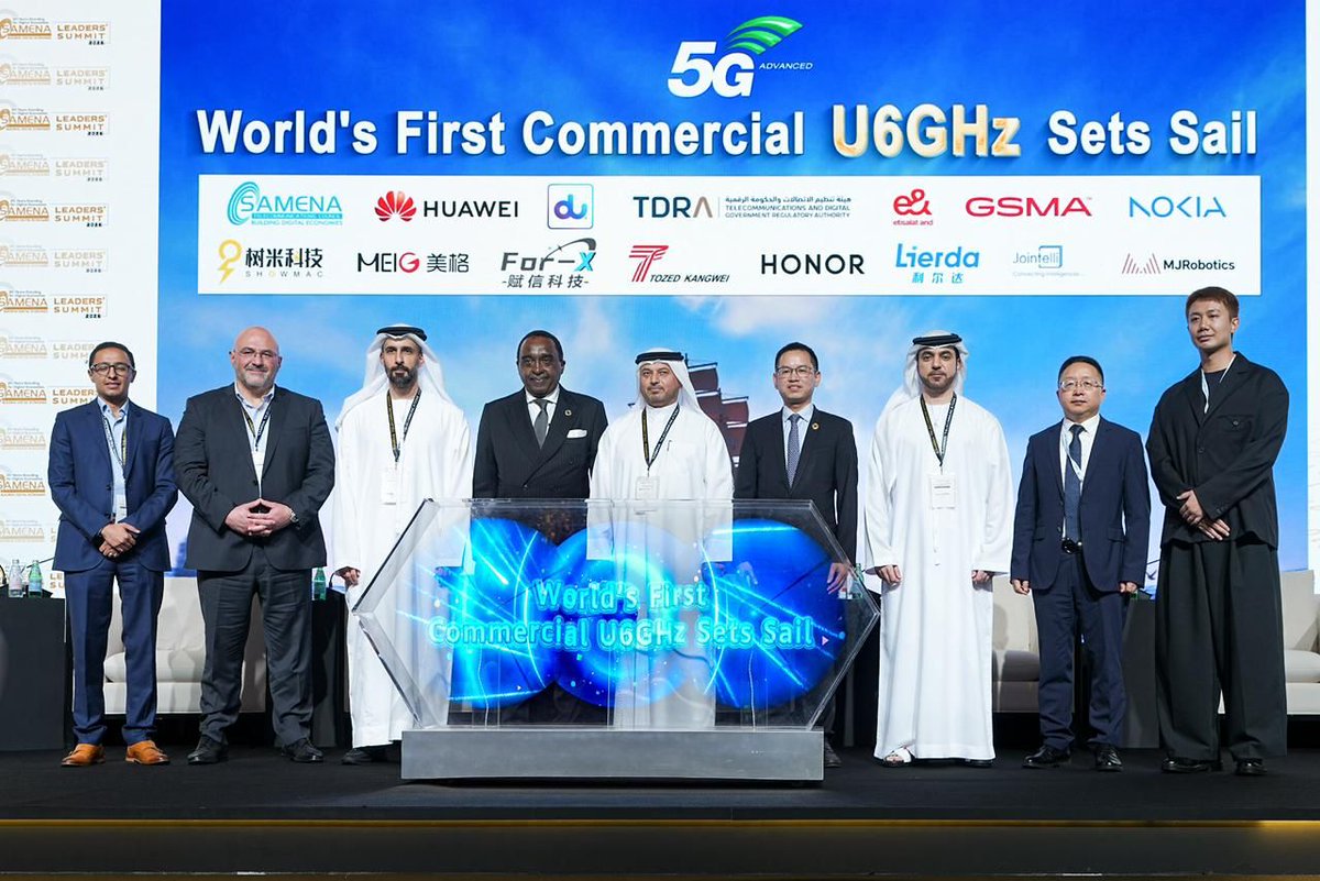 HuaweiWireless's tweet photo. The UAE is leading the way in commercializing the #U6GHz band for #5Gadvanced and beyond. Proud to contribute our solution to this milestone. See More: https://t.co/0qhnS2JjvB https://t.co/idkudxfGd6