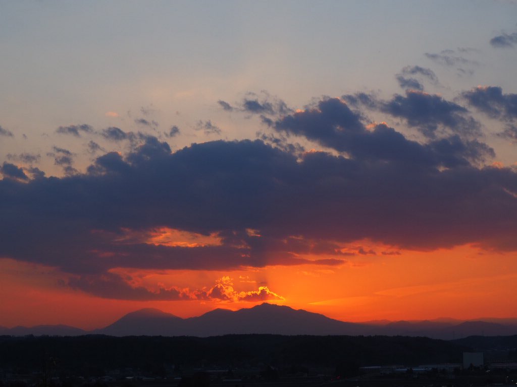 sasayaso's tweet photo. 4月3日金曜日夕方
#旅館ささや荘♨️ #栃木県　#馬頭温泉郷♨️ #那珂川町　#夕焼け温泉♨️ #美人の湯　#日帰り温泉♨️ #立ち寄り湯　#宿泊#イマソラ https://t.co/G6xoanmxwl