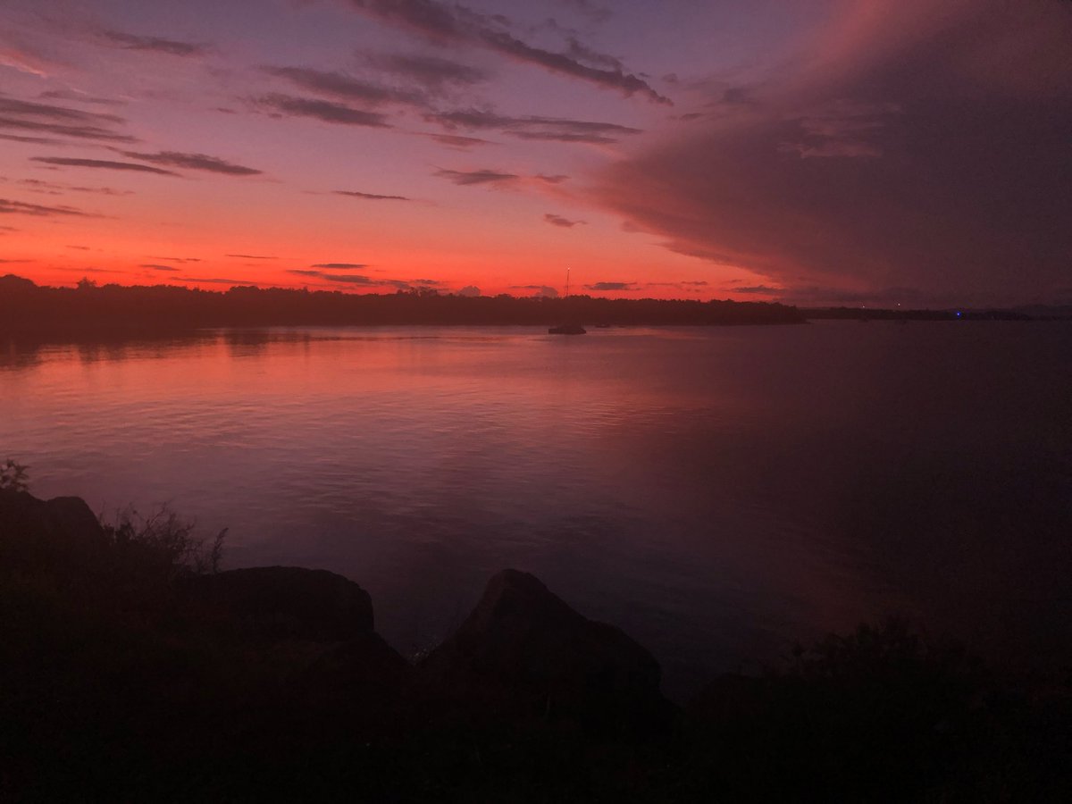 robynconnery1's tweet image. Good evening beautiful souls Have a sweet and gentle Good Friday night filled with compassion as we reside in the present moment #mindfulness #meditation #kindness #gratitude 
#TheCross #Crucifixion #Jesus #holy #Passion #sacrifice