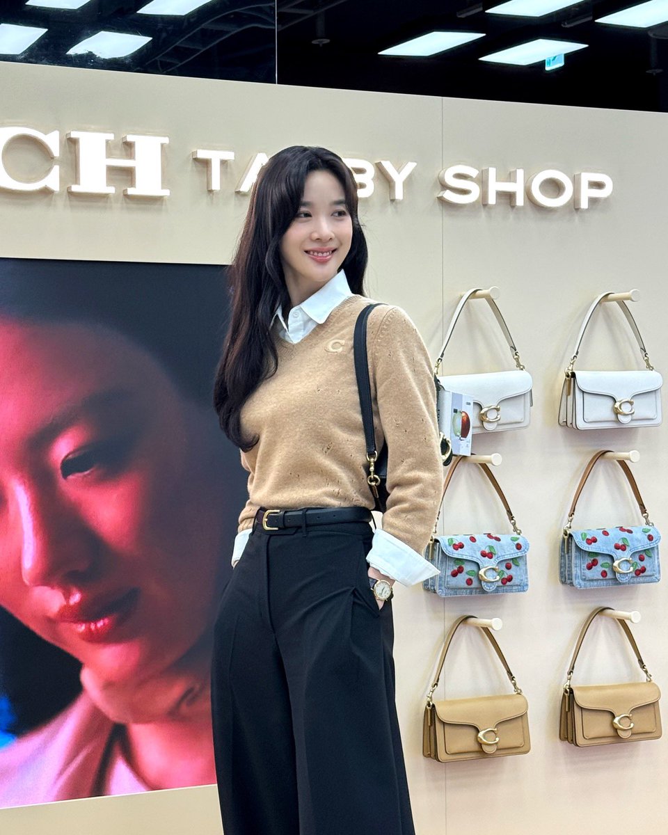 이청아 아카이브 tweet media