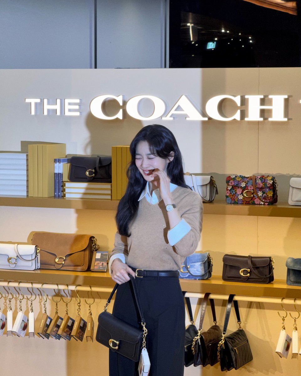 이청아 아카이브 tweet media