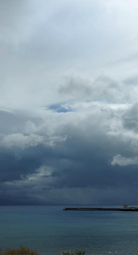 vasilis p tweet media