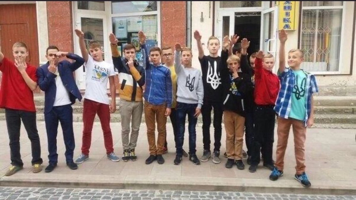 黑日落下 tweet media