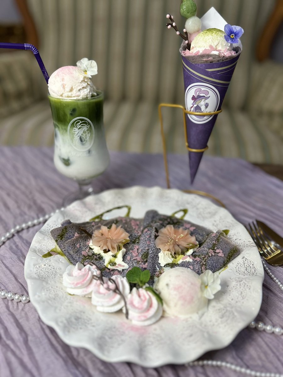 Mrs.Charlotte tweet media