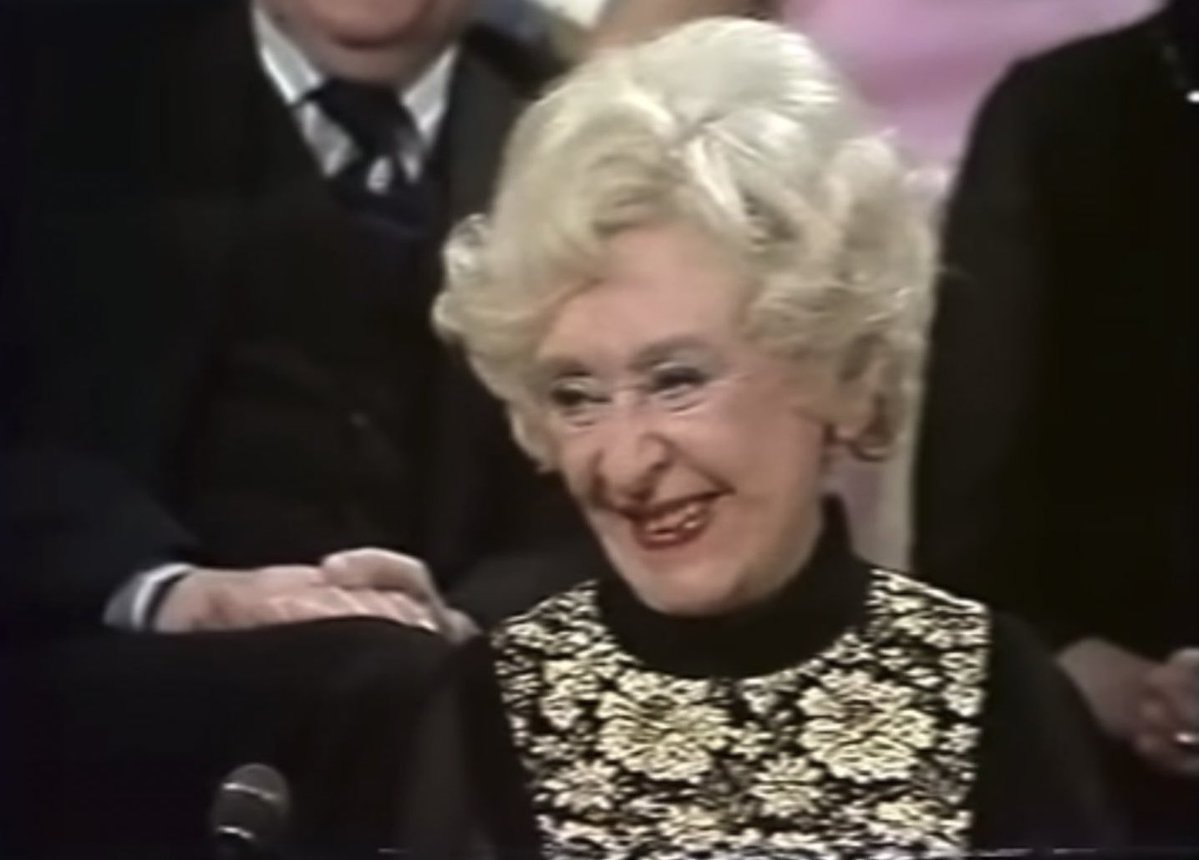 Doris Speed Fans tweet media