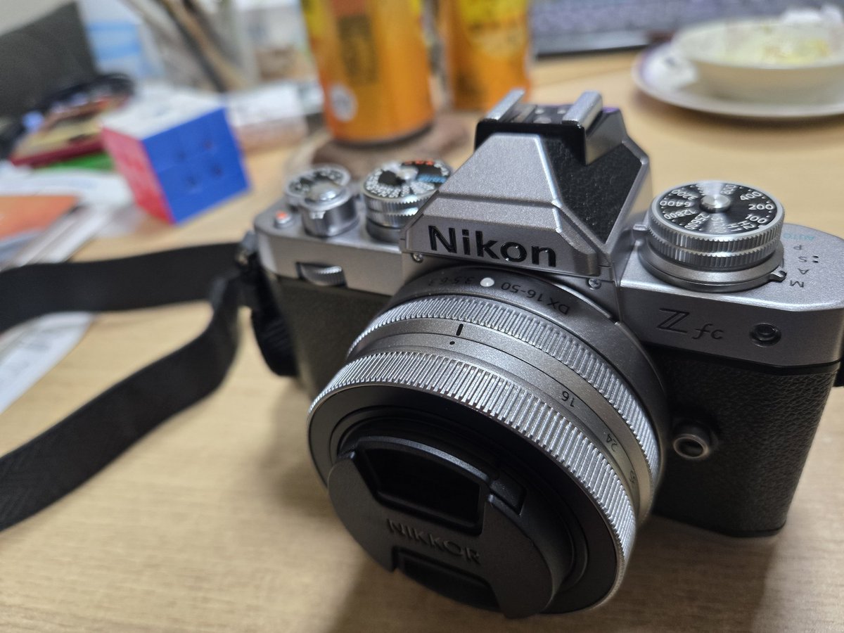 緑の彗星 tweet media