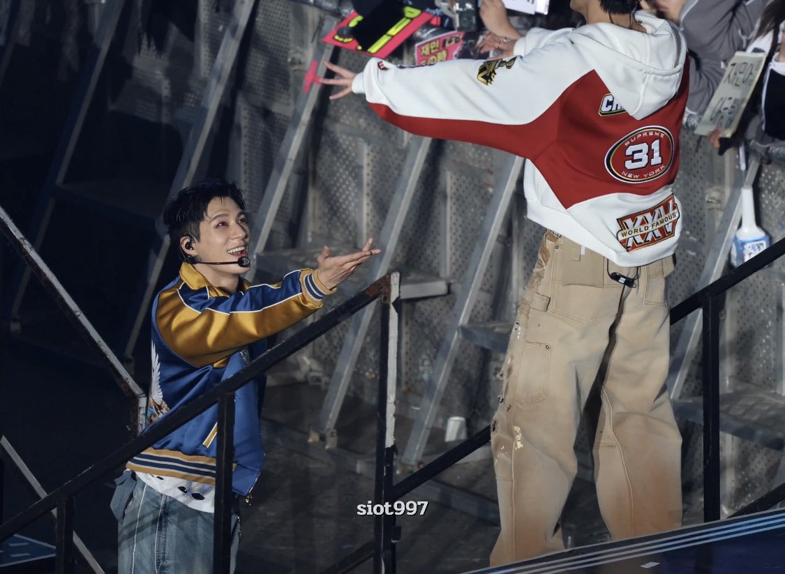 유마드 tweet media