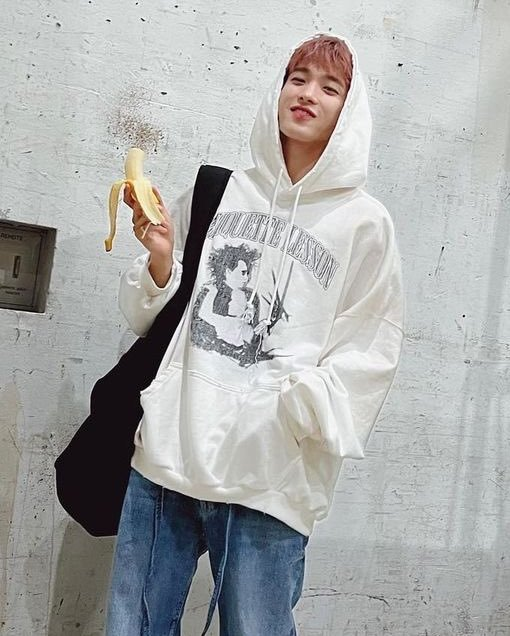 🌻 for rockstar dokyeom tweet media