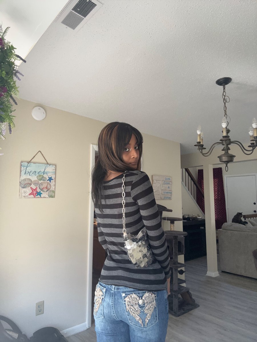 hi there ☁️🦋🦢✨