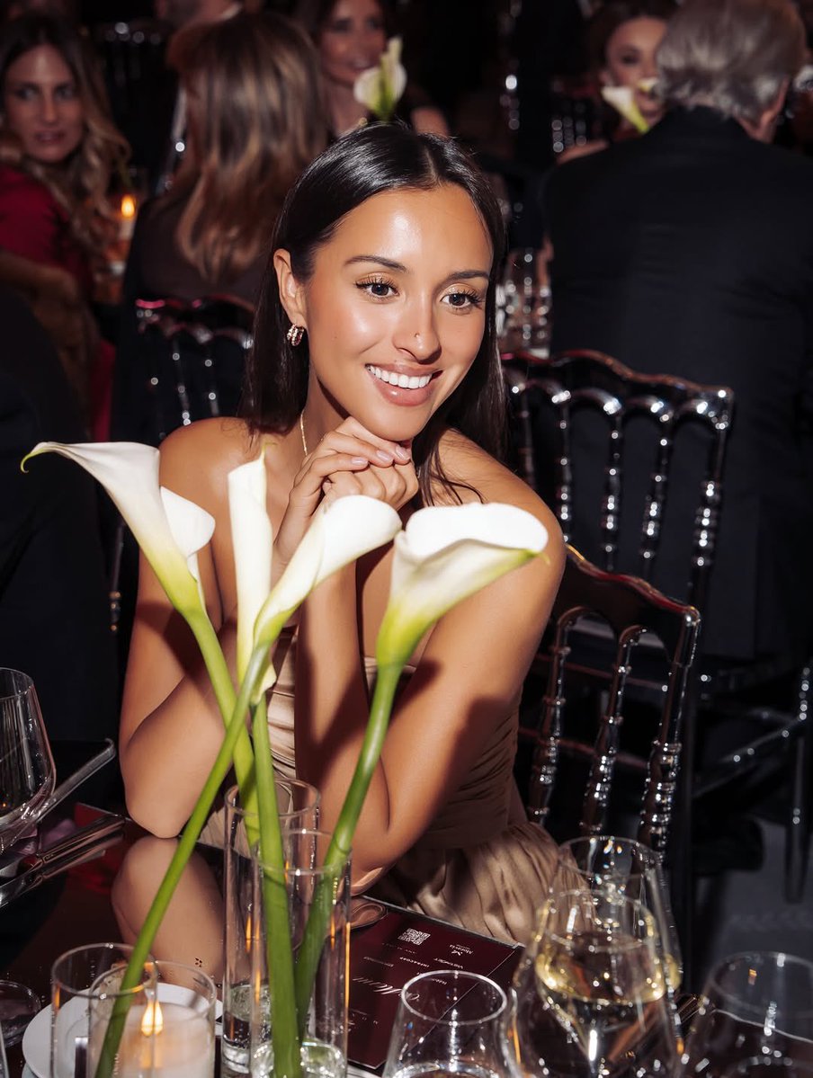 daily alexandra leclerc 🦋 tweet media