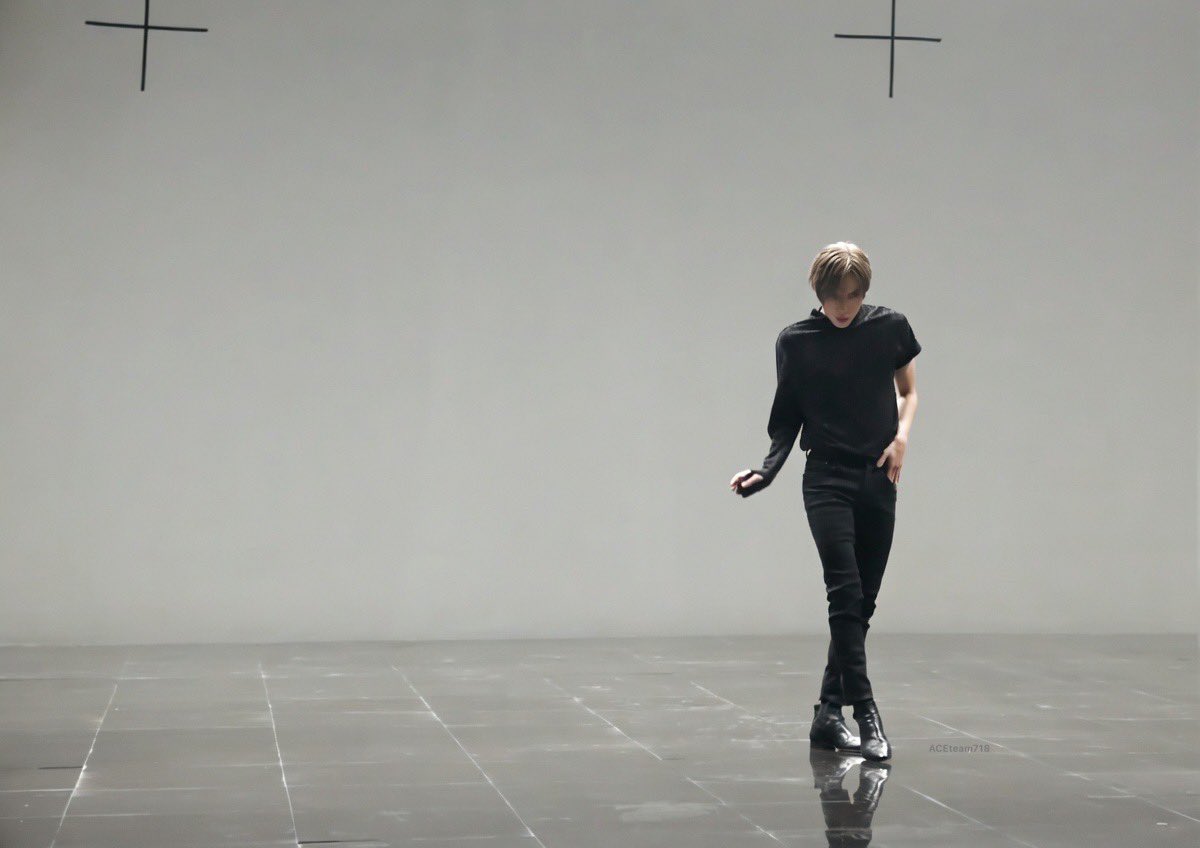 𝓜 ✣ ⟡.˚ tweet media