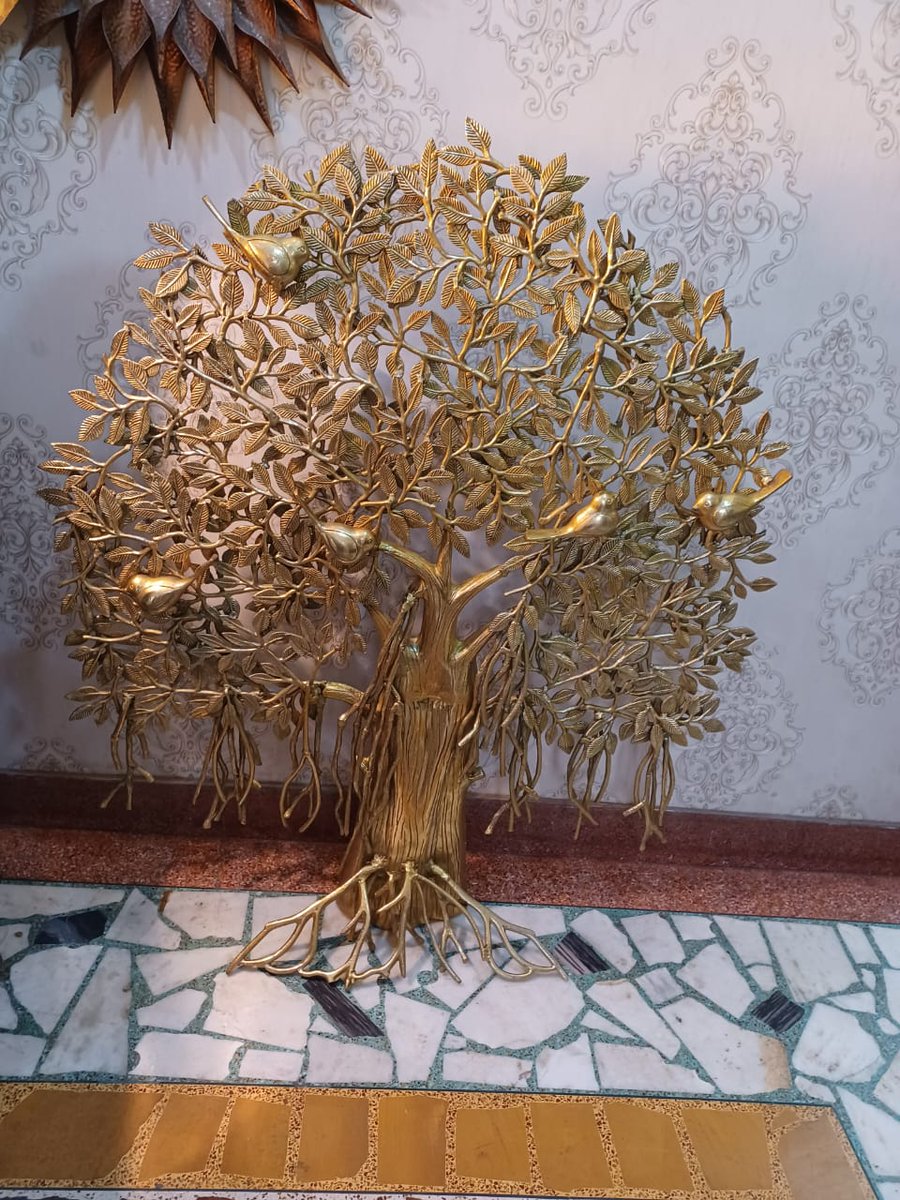 BlissInterio's tweet photo. Article – Brass tree
Dimensions-
Length- 42”
Height-54”
Material- Brass
Finish- Brass antique finish.
Team Interio Bliss
+91-8859485555; +91-8859495555
https://t.co/IKWZfAkhiU
https://t.co/wDqR8JLTLi
#BrassUtensils #brassutensilsmanufacturing #InteriorDesign #interiorinspo https://t.co/yPytgn99Kt