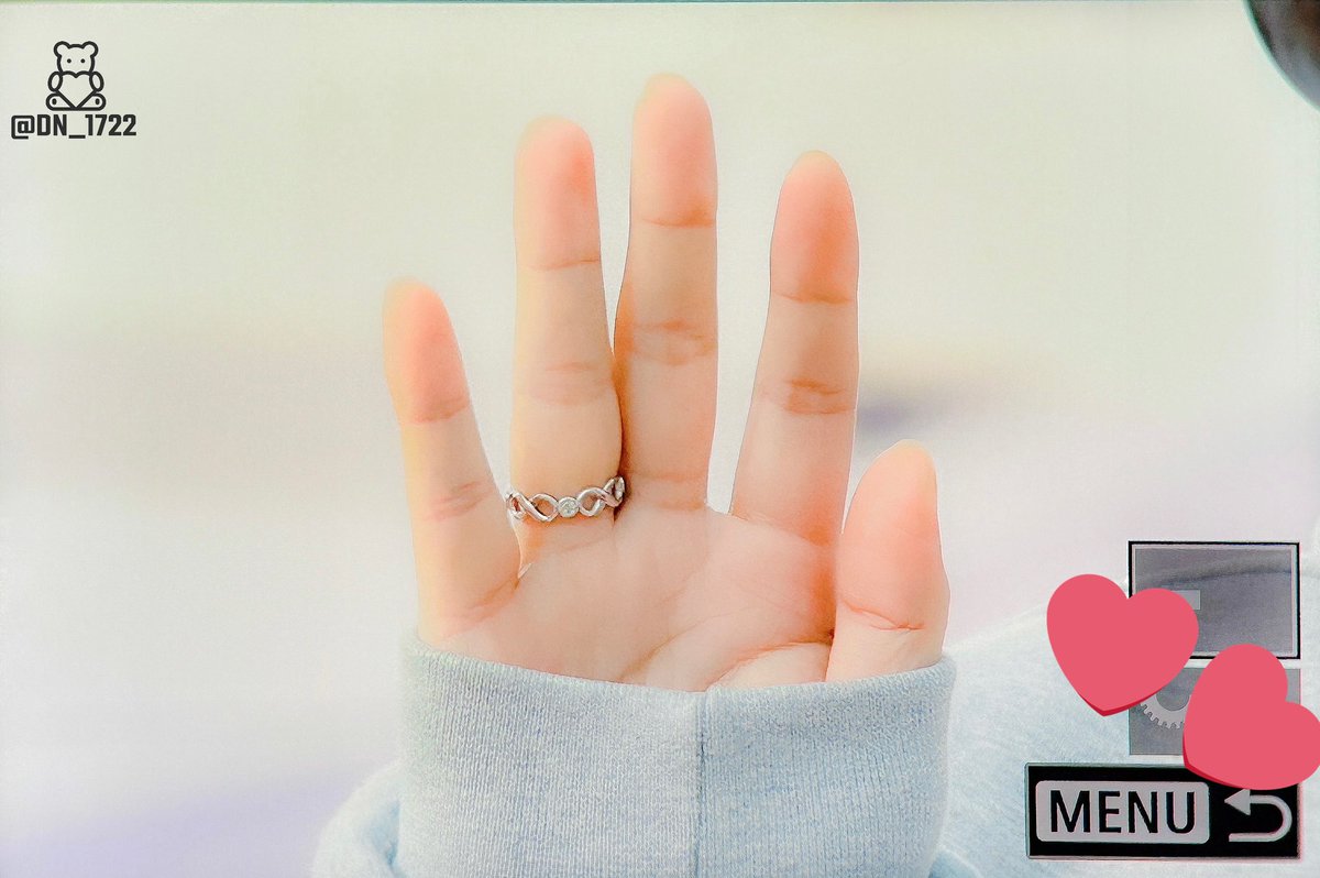 honey 🧸 — 🥂“나의 신 나의 우주。” tweet media