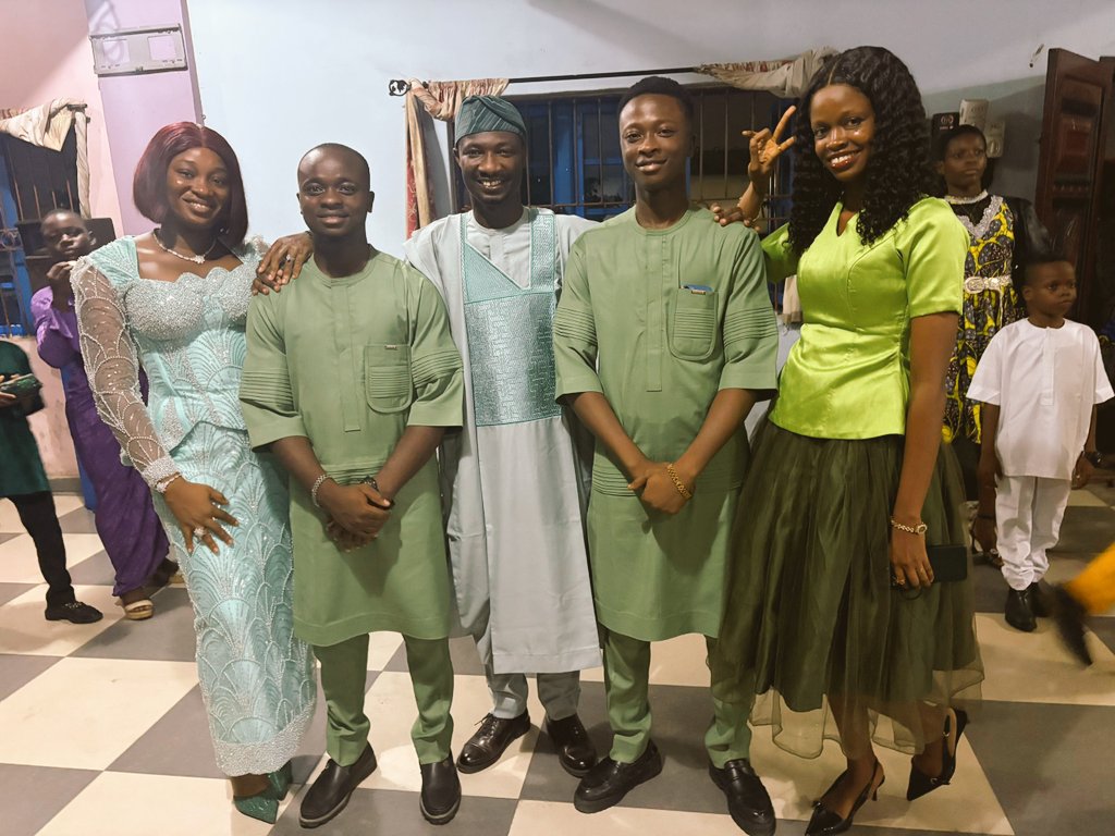 Kham4th_'s tweet image. Nisan 14' 2025 Vs Nisan 14' 2026

Faithful observers of the memorial.
#Memorial