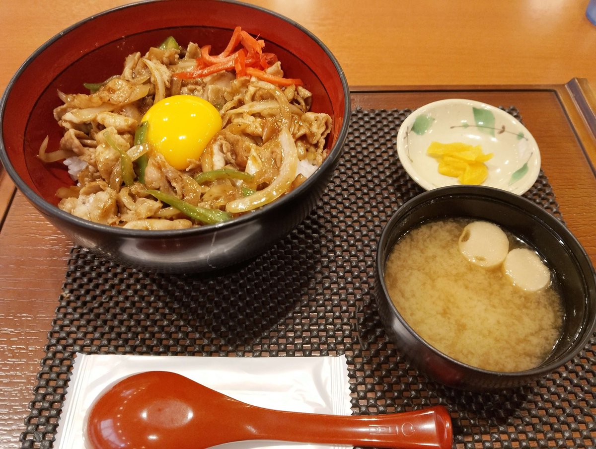 ながちゃん tweet media