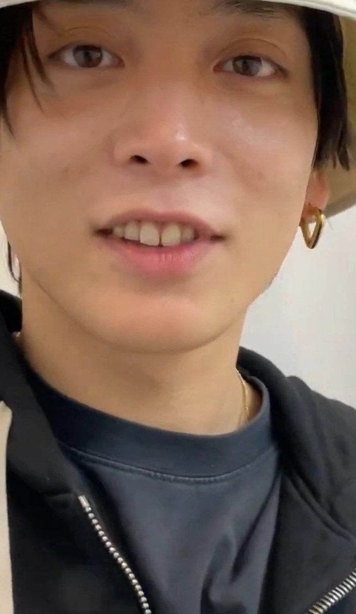 ａｏｔｏ 00 tweet media