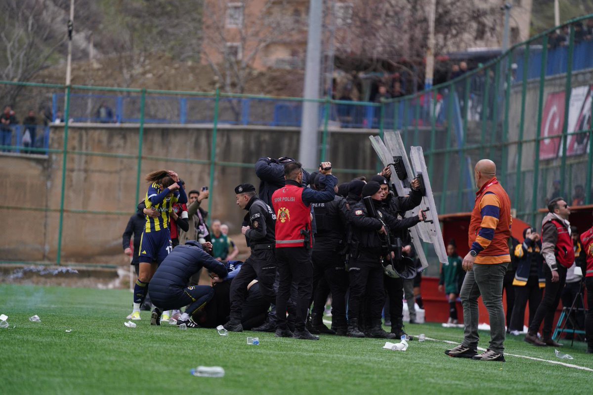 Yağız Sabuncuoğlu tweet media