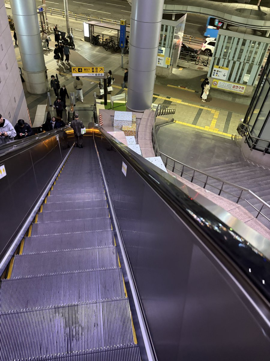 CF-105 ARROW tweet media