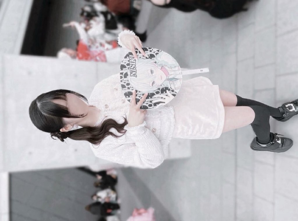 なりゃ tweet media