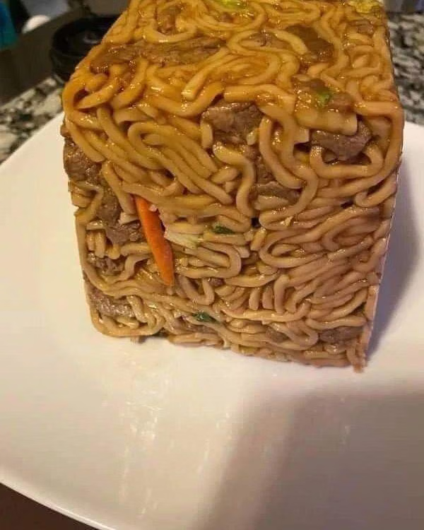 NOIRE ❖ tweet media