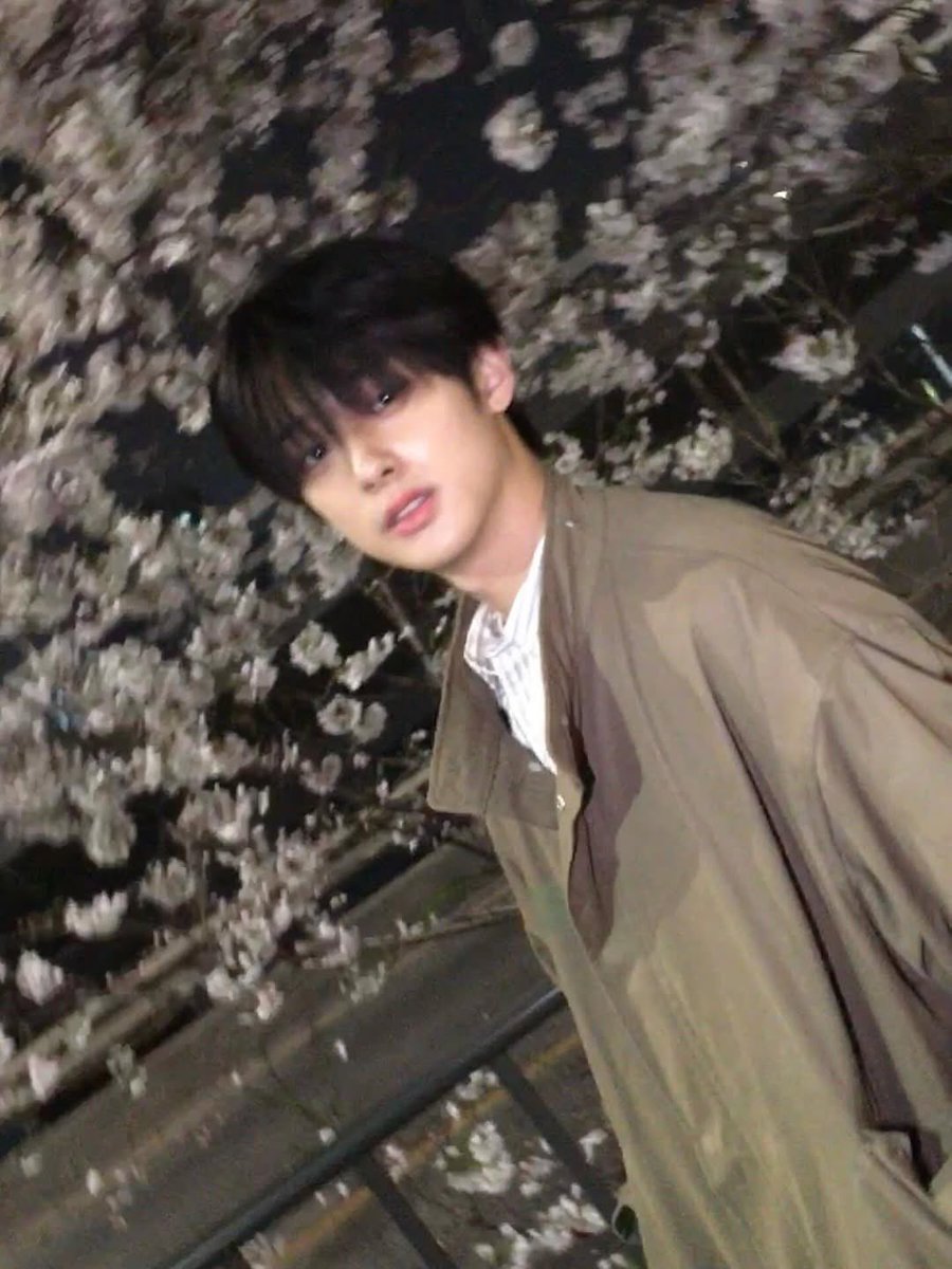 묭이 tweet media