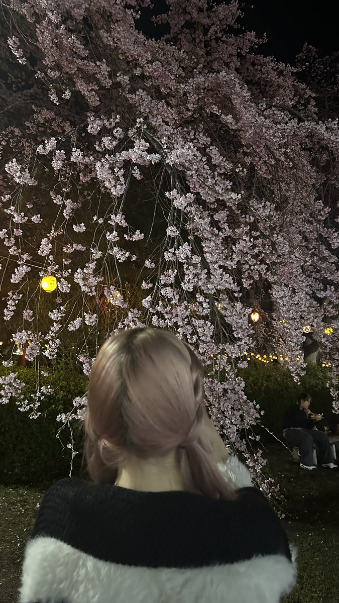 ごろりん tweet media